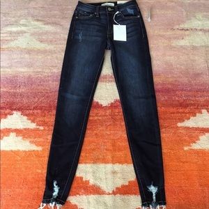 Women’s Juniors KanCan High Waisted Skinny Jeans Sz 24 / 1 Distressed Dark Wash